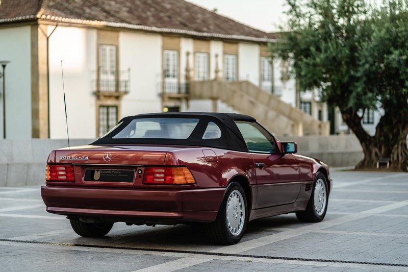 1990 Mercedes Benz 300SL24